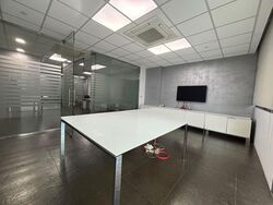 UB. One (D14), Factory #547239721
